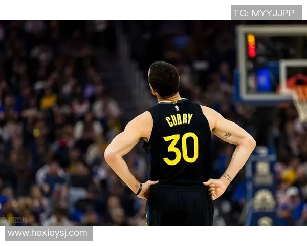 足球明星出场方式的多样性与魅力揭示了体育文化的独特风采