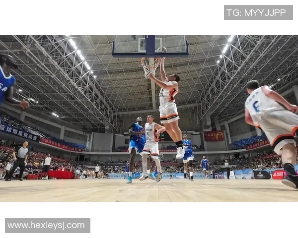 明星篮球场上的风采与激情交融的精彩瞬间